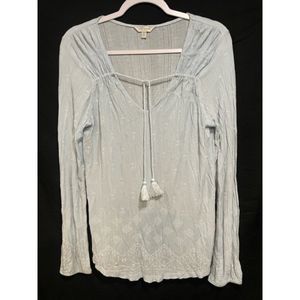 Lucky Brand NWOT Baby Blue Smocked Top Tassel Tie Medium White Design LS